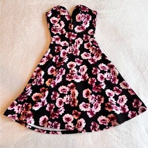 ✿ Charlotte Russe — Floral dress — xs